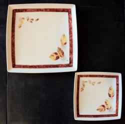 assiette-carree-plumes-rouges-2.jpg